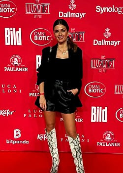 Mara Mones